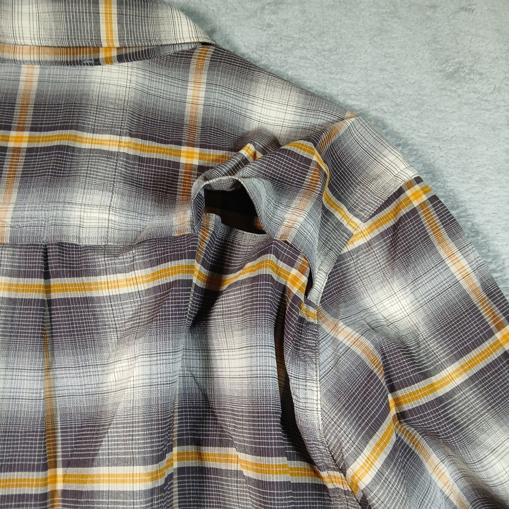 REI Co-op Shirt Mens L Grey Plaid Regular Short Sleeve Vented Hiking - Picture 10 of 10